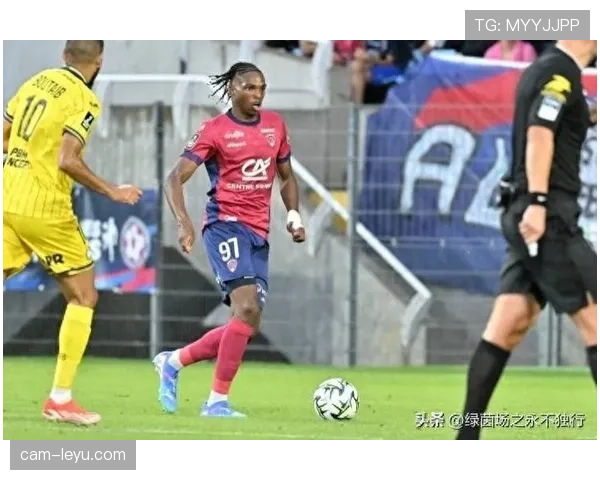 报告显示：法甲俱乐部2026年1-2月转会窗净投入为-8500万欧元，持续出售球员